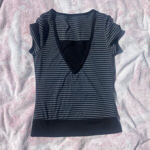 grunge y2k black stripped tee shirt